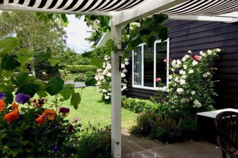 Photo of property in 3668 Cambridge Road, Leamington, Cambridge, 3495