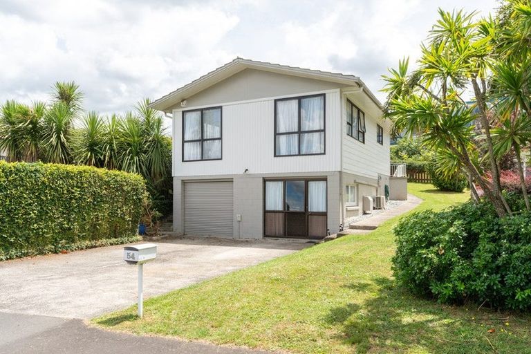 Photo of property in 54 Morrow Avenue, St Andrews, Hamilton, 3200