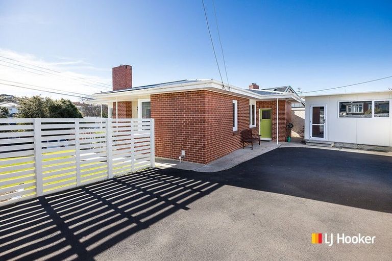 Photo of property in 45 Hawthorn Avenue, Mornington, Dunedin, 9011