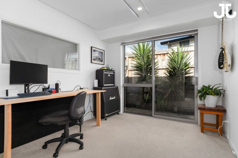 Photo of property in 56 Whakaturou Crescent, Pyes Pa, Tauranga, 3112