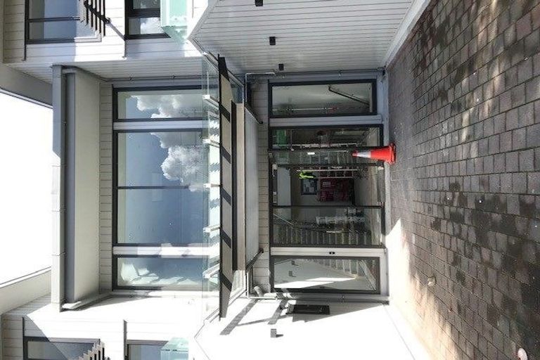 Photo of property in 22b/30 Westward Ho, Glen Eden, Auckland, 0602