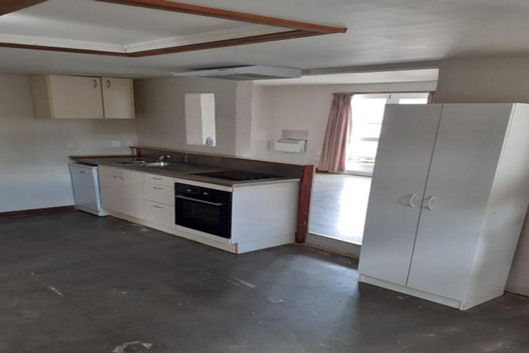 Photo of property in 81 Lauderdale Road, Birkdale, Auckland, 0626