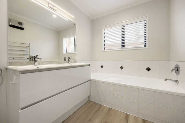 Photo of property in 15 Strathconnan Court, Rototuna, Hamilton, 3210