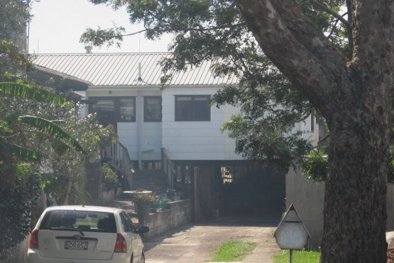 Photo of property in 2/67 Arawa Street, New Lynn, Auckland, 0600