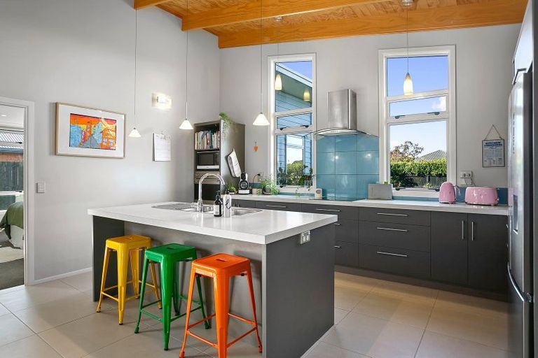 Photo of property in 21 Norfolk Drive, Cambridge, 3434