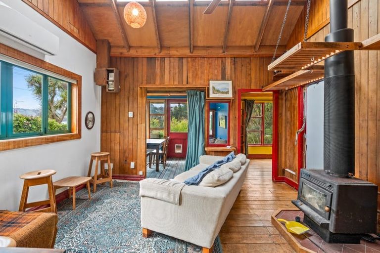 Photo of property in 2 Margate Avenue, Broad Bay, Dunedin, 9014