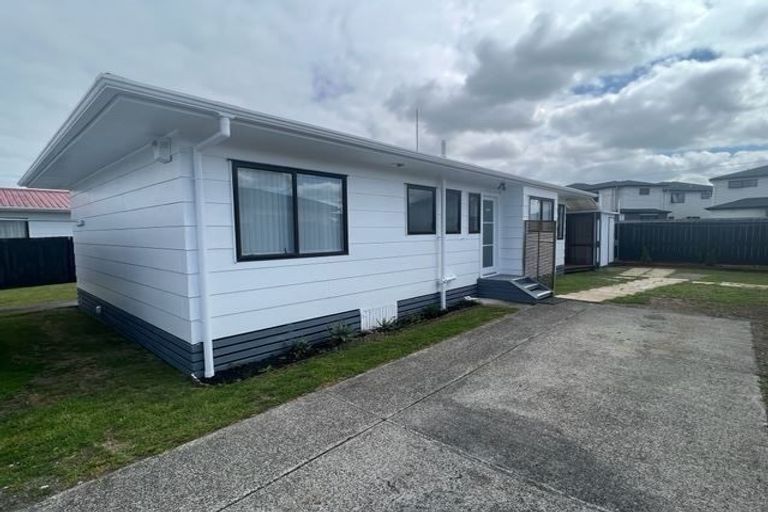 Photo of property in 2/30 Gloucester Road, Manurewa, Auckland, 2102