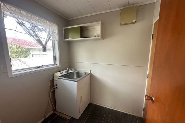 Photo of property in 34 Ferndown Avenue, Papatoetoe, Auckland, 2025