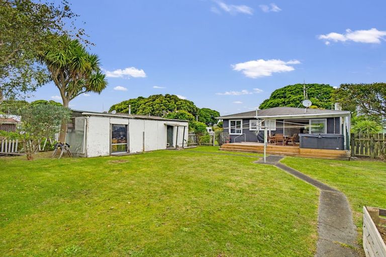 Photo of property in 24 Balgownie Avenue, Gonville, Whanganui, 4501