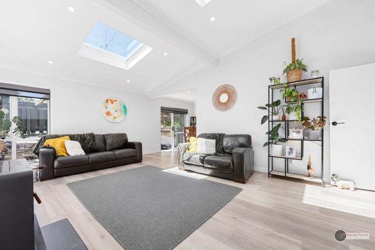 Photo of property in 35 Park Road, Belmont, Lower Hutt, 5010