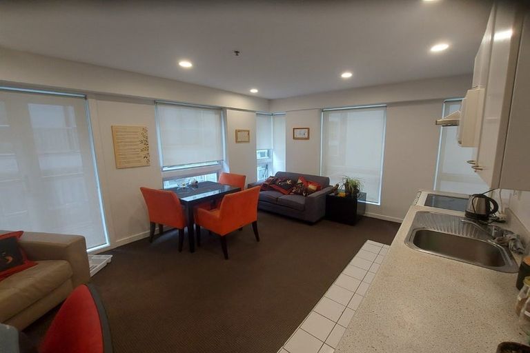 Photo of property in Terrace Heights Apartments, 3f/163 The Terrace, Wellington Central, Wellington, 6011