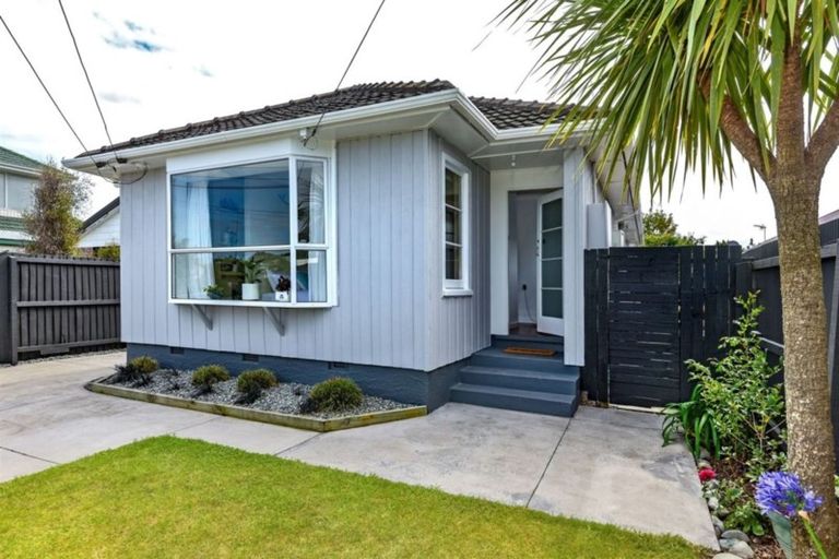 Photo of property in 56 Pacific Road, North New Brighton, Christchurch, 8083