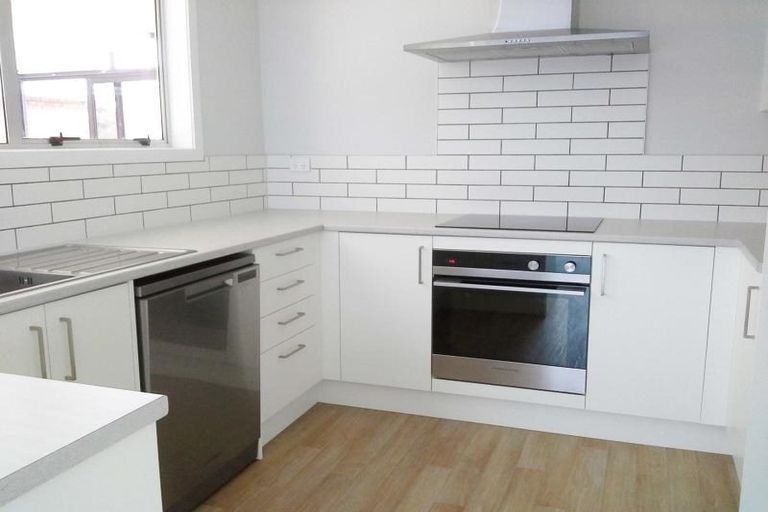 Photo of property in 34 Wesley Avenue, Frankleigh Park, New Plymouth, 4310