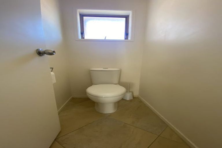 Photo of property in 2/42 Galvan Avenue, Sunnyhills, Auckland, 2010