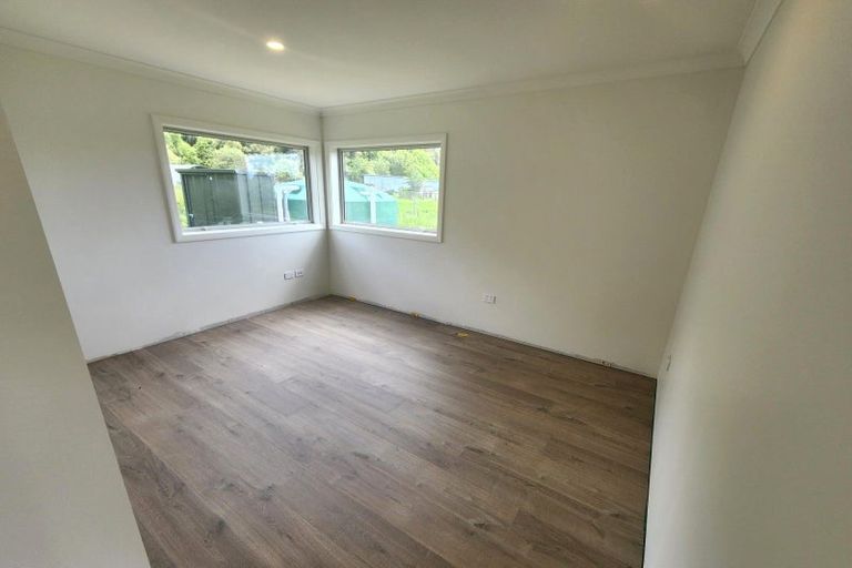 Photo of property in 2 Sarona Park Drive, Omanawa, 3171