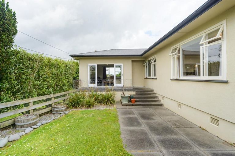 Photo of property in 15 Maunder Street, Marton, 4710