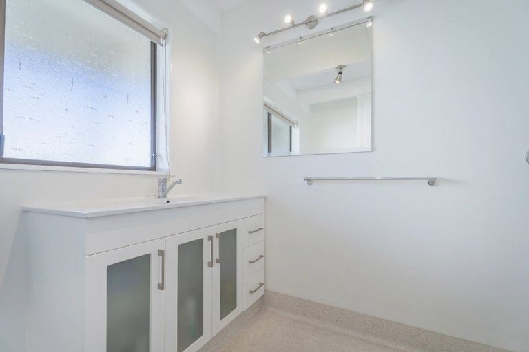 Photo of property in 66 Catherine Crescent, Whitianga, 3510