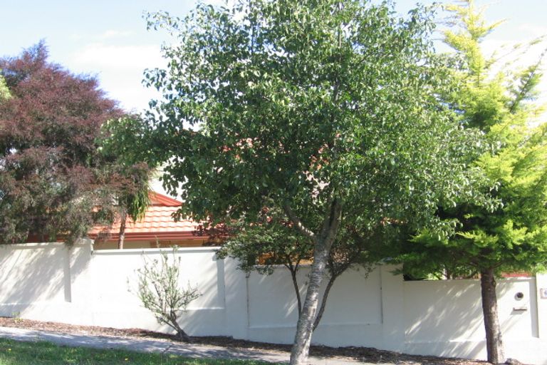 Photo of property in 63 Fernhill Way, Oteha, Auckland, 0632