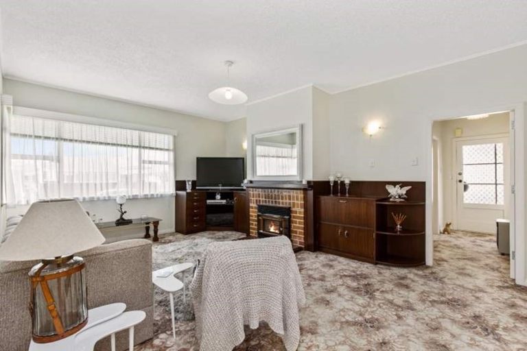 Photo of property in 137 Gills Road, Half Moon Bay, Auckland, 2014