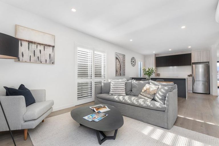 Photo of property in 13 Mulholland Drive, Jacks Point, 9371