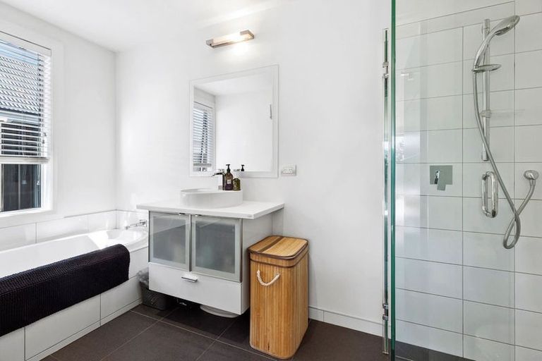 Photo of property in 21a Old Station Avenue, Wanaka, 9305