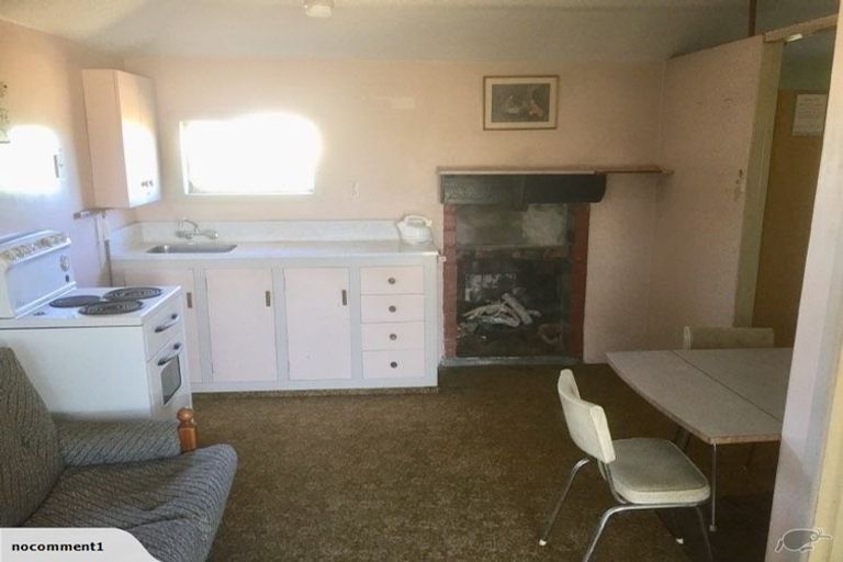 Photo of property in 1 Coates Road, Birdlings Flat, Little River, 7591