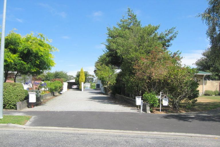 Photo of property in 28 Rollesby Street, Hoon Hay, Christchurch, 8025