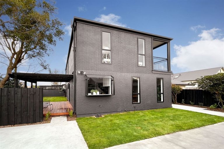 Photo of property in 1/97 Weston Road, St Albans, Christchurch, 8052