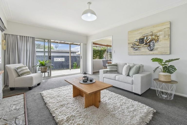 Photo of property in 100 Fitzroy Street, Papatoetoe, Auckland, 2104