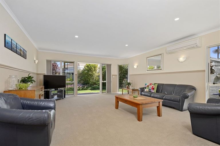 Photo of property in 18 Monterey Key, Papamoa Beach, Papamoa, 3118