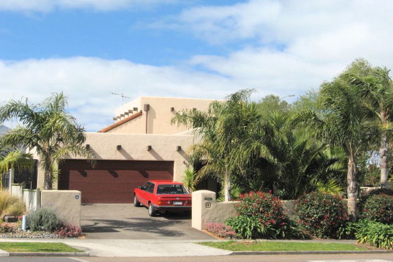 Photo of property in 2 La Cumbre Close, Bethlehem, Tauranga, 3110