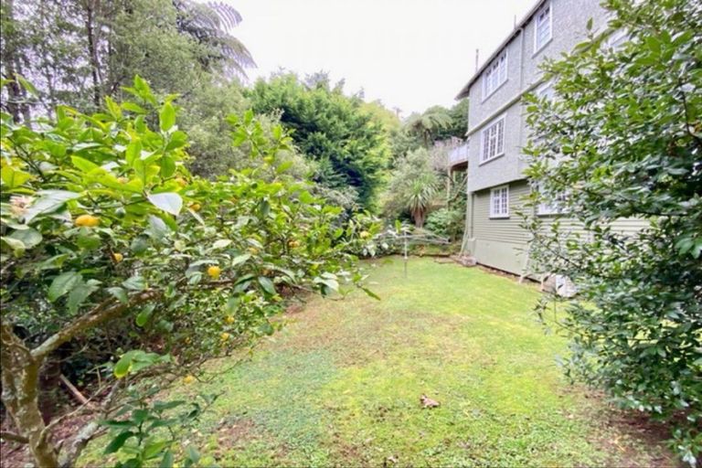 Photo of property in 145 Kelburn Parade, Kelburn, Wellington, 6012