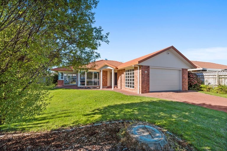 Photo of property in 4 Kalmia Dell, Mount Maunganui, 3116