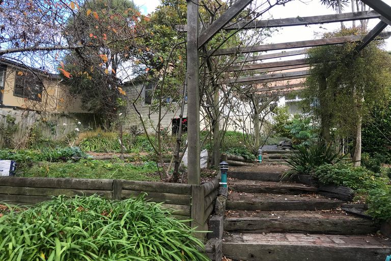 Photo of property in 8 Moerangi Street, Broad Bay, Dunedin, 9014