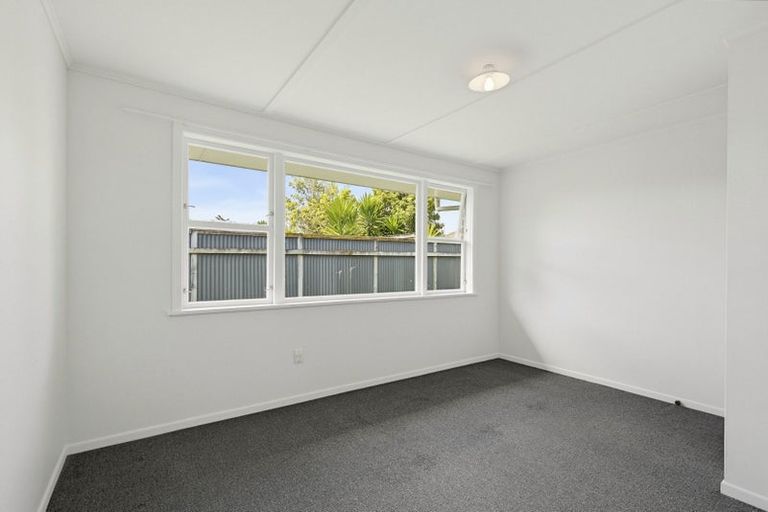 Photo of property in 6 Alice Place, Levin, 5510