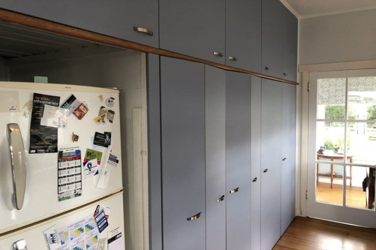 Photo of property in 11 Miranda Street, Stratford, 4332