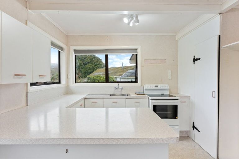 Photo of property in 8 Tudor Road, Pahiatua, 4910