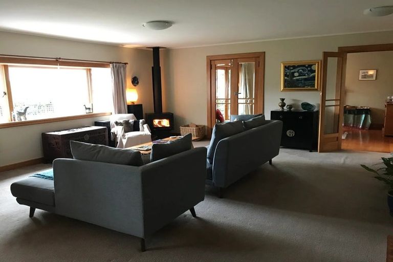 Photo of property in 54 Durham Street, Picton, 7220