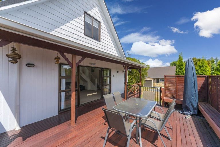 Photo of property in 62 Kinloch Road, Kinloch, Taupo, 3377
