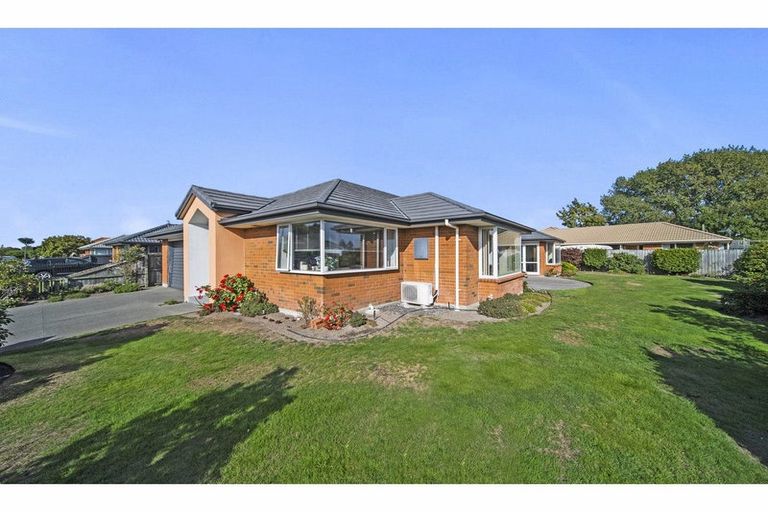 Photo of property in 52 Bella Rosa Drive, Hei Hei, Christchurch, 8042
