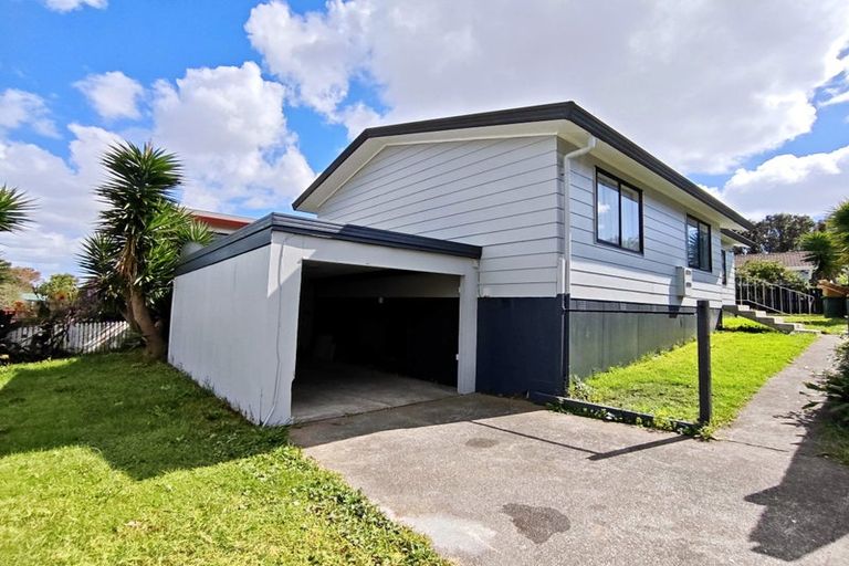 Photo of property in 2/4 Martha Lane, Weymouth, Auckland, 2103