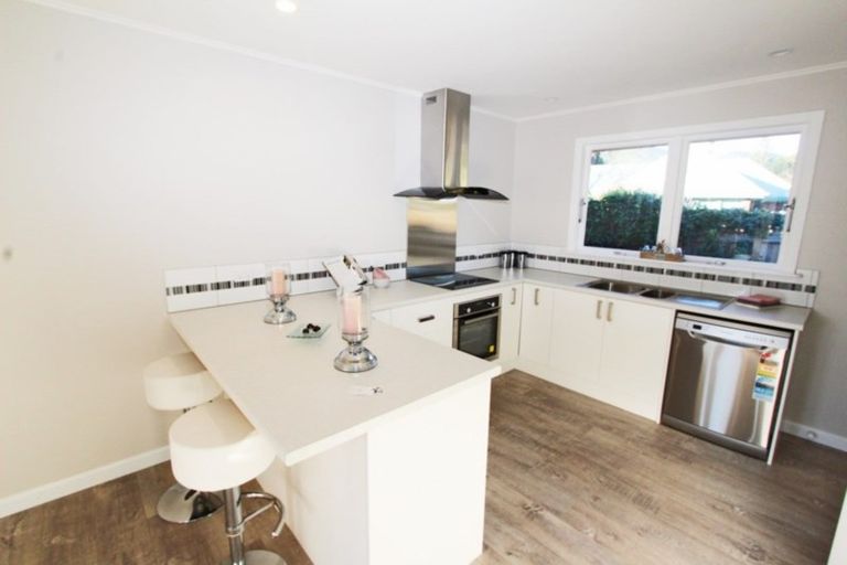 Photo of property in 1a Leybourne Avenue, Waikanae, 5036