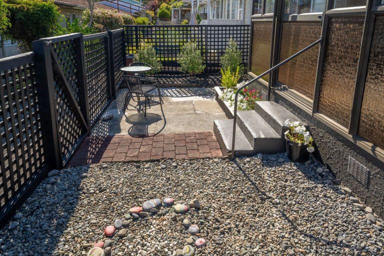 Photo of property in 1/17 Waimea Road, Nelson South, Nelson, 7010