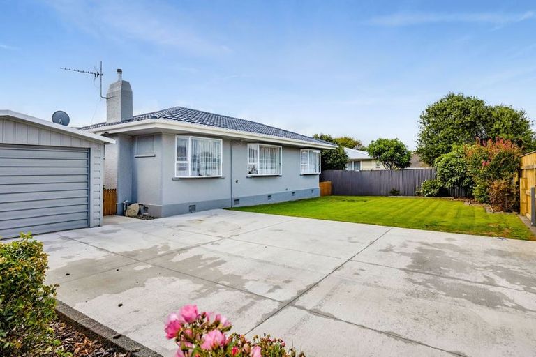 Photo of property in 14 Ropata Street, Hawera, 4610