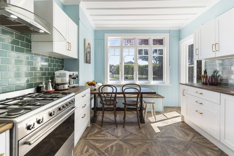 Photo of property in 128 Gray Avenue, Papatoetoe, Auckland, 2024