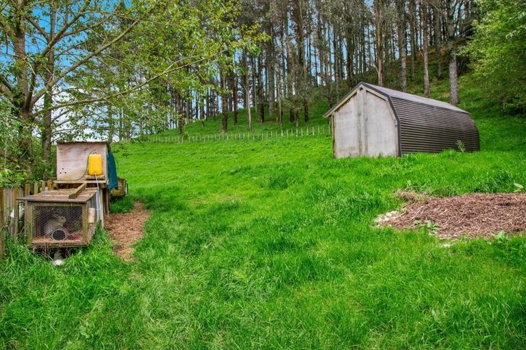 Photo of property in 1096 Egmont Road, Egmont Village, New Plymouth, 4372