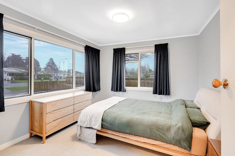 Photo of property in 112 Thornton Road, Cambridge, 3434