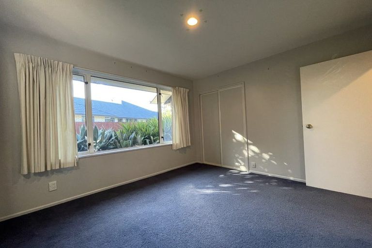 Photo of property in 25 Broadhaven Avenue, Parklands, Christchurch, 8083