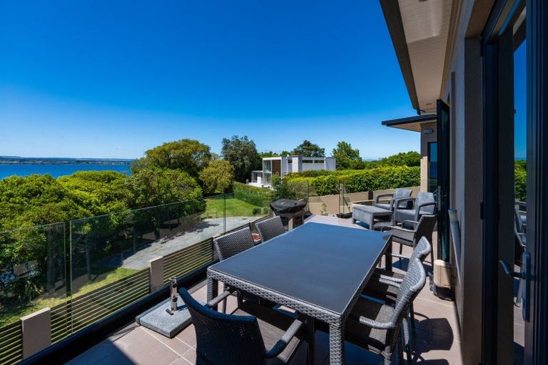 Photo of property in 809 Acacia Bay Road, Acacia Bay, Taupo, 3330
