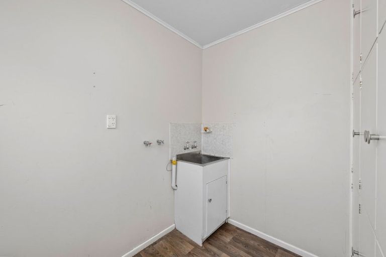 Photo of property in 27 Oxford Street, Picton, 7220